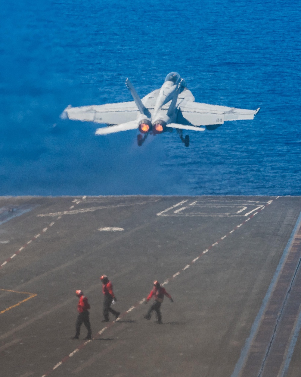 USS Ronald Reagan (CVN 76) Sailors stand watch in the pilot house during flight operations in support of Valiant Shield 2024