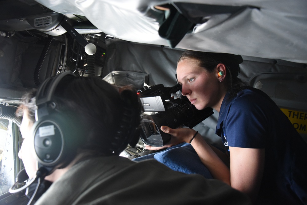 KCAU reporter shoots video of U.S. Air Force A-10 Thunderbolt II