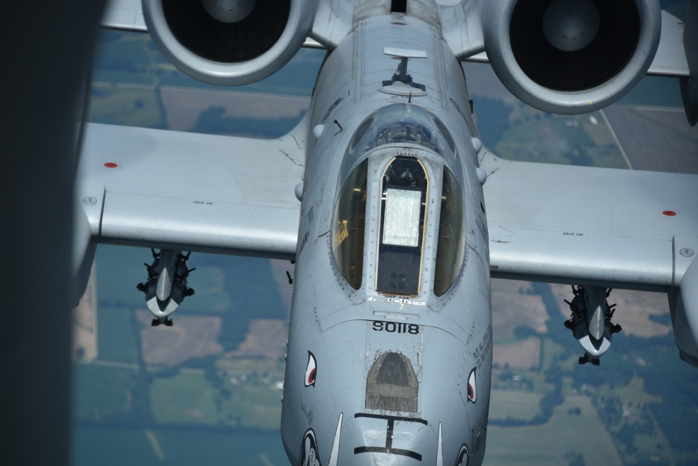 U.S. Air Force A-10 Thunderbolt II refueling