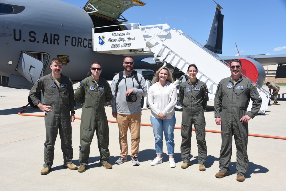 Northwest Iowa Review pose with 185th ARW aircrew