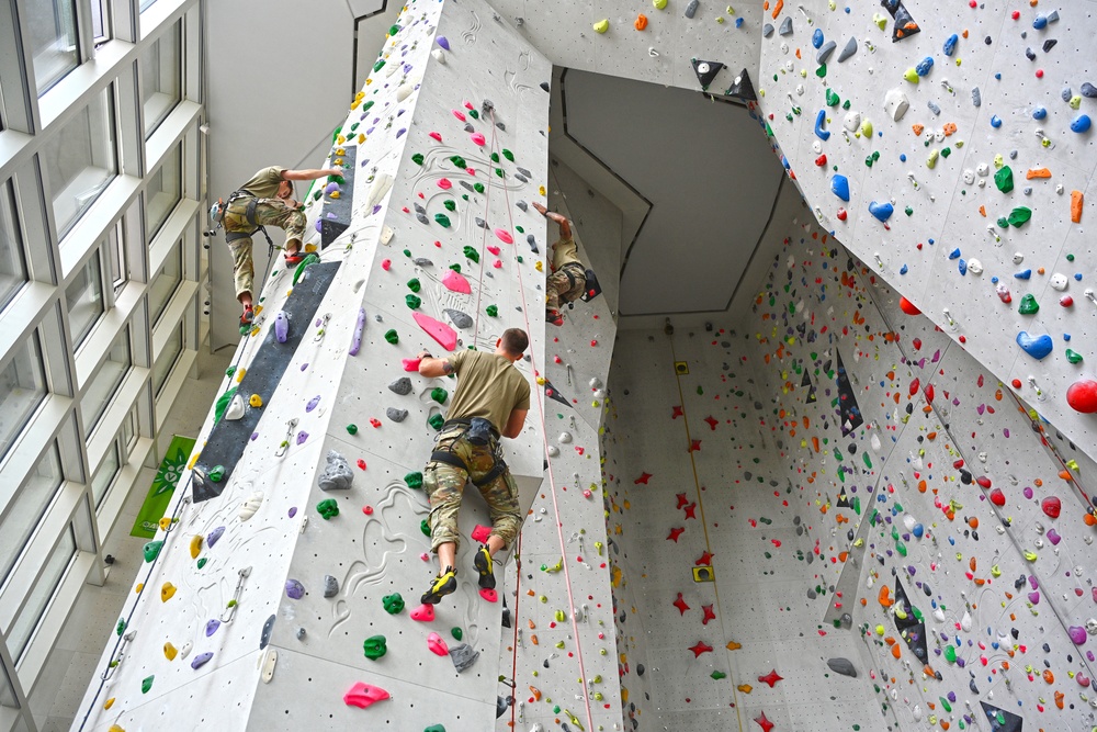 Basic Climbing Course