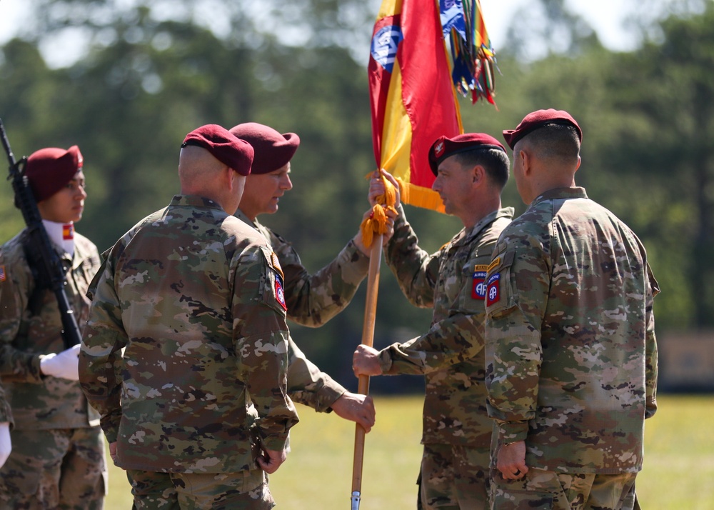 82nd DIVARTY Change of Command