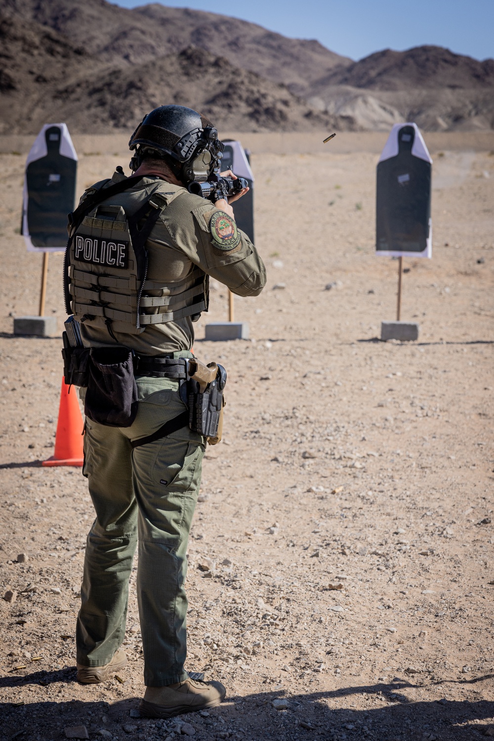 Special Reaction Team conducts drills during rifle qualification