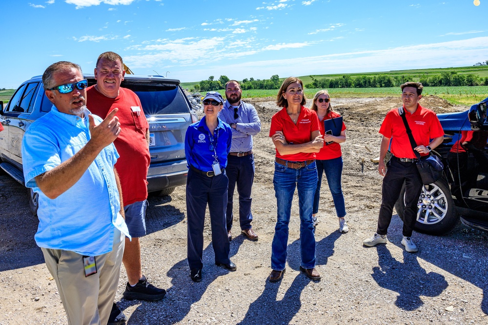 Governor and FEMA Officials Attend Disaster Recovery Meeting in Minden