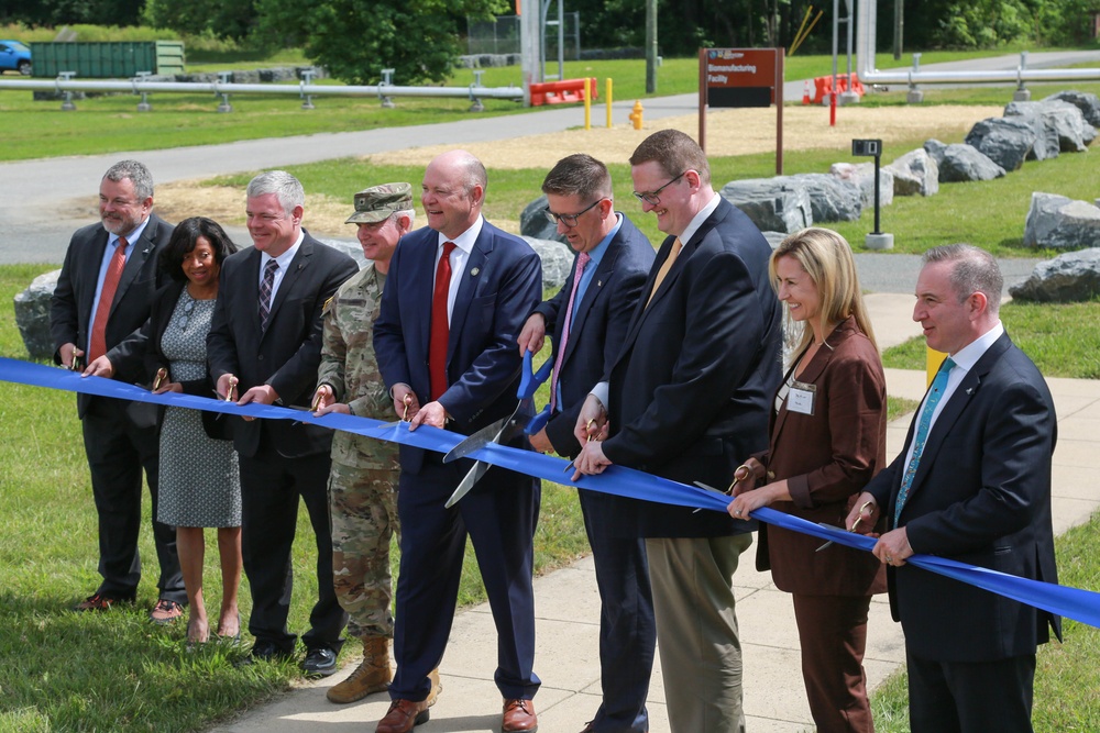 U.S. Army Lab Cuts Ribbon on Expanded Biomanufacturing Facility