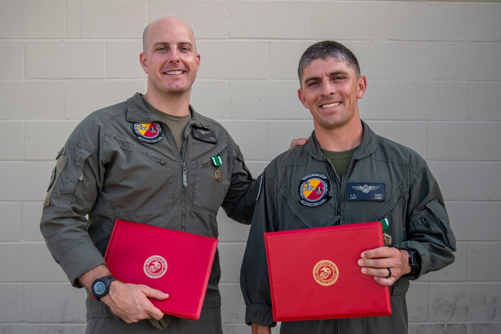 VMM-165 (Rein.) Pilots Awarded for Lifesaving Actions