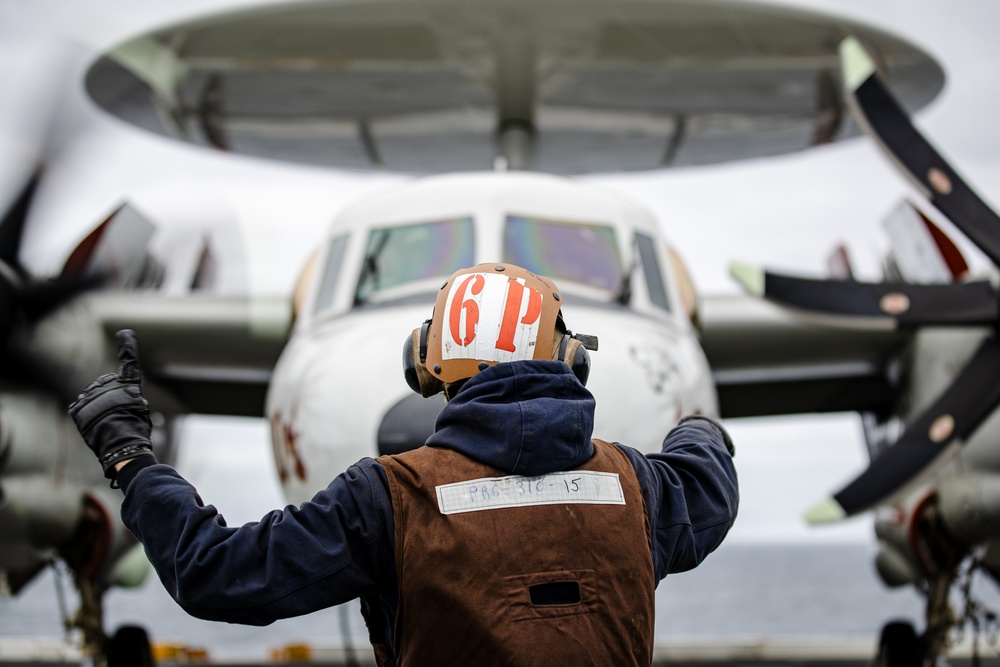 USS George Washington Sailors on the Flight Deck