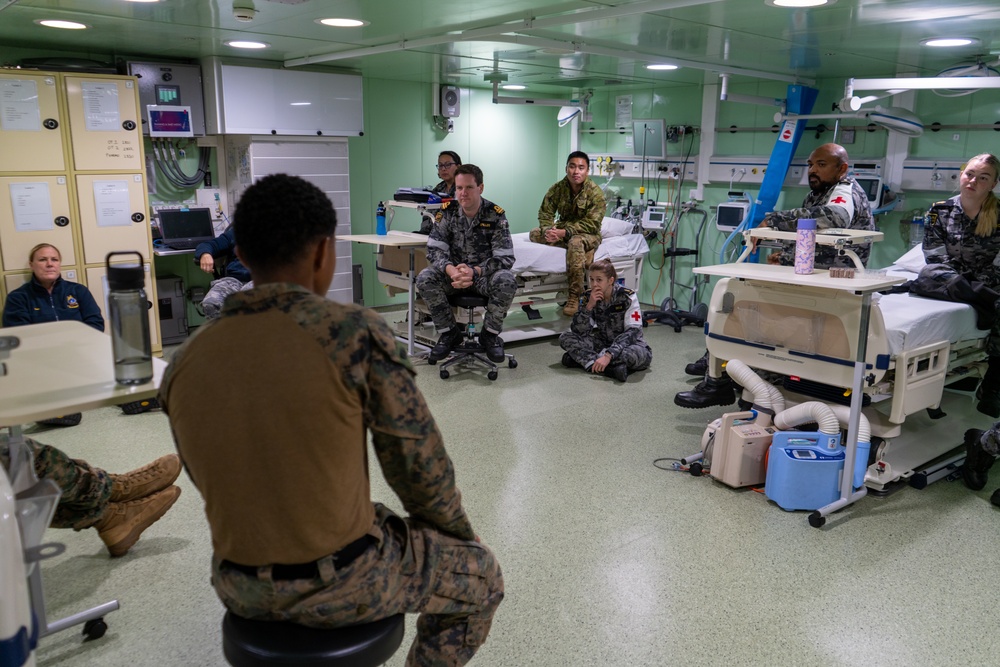 MRF-D 24.3 U.S. Navy medical personnel hold PME for Royal Australian Navy medical personnel