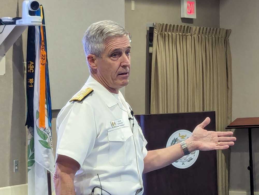 PacFleet Commander visits DKI APCSS