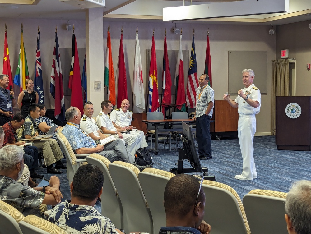 PacFleet Commander visits DKI APCSS