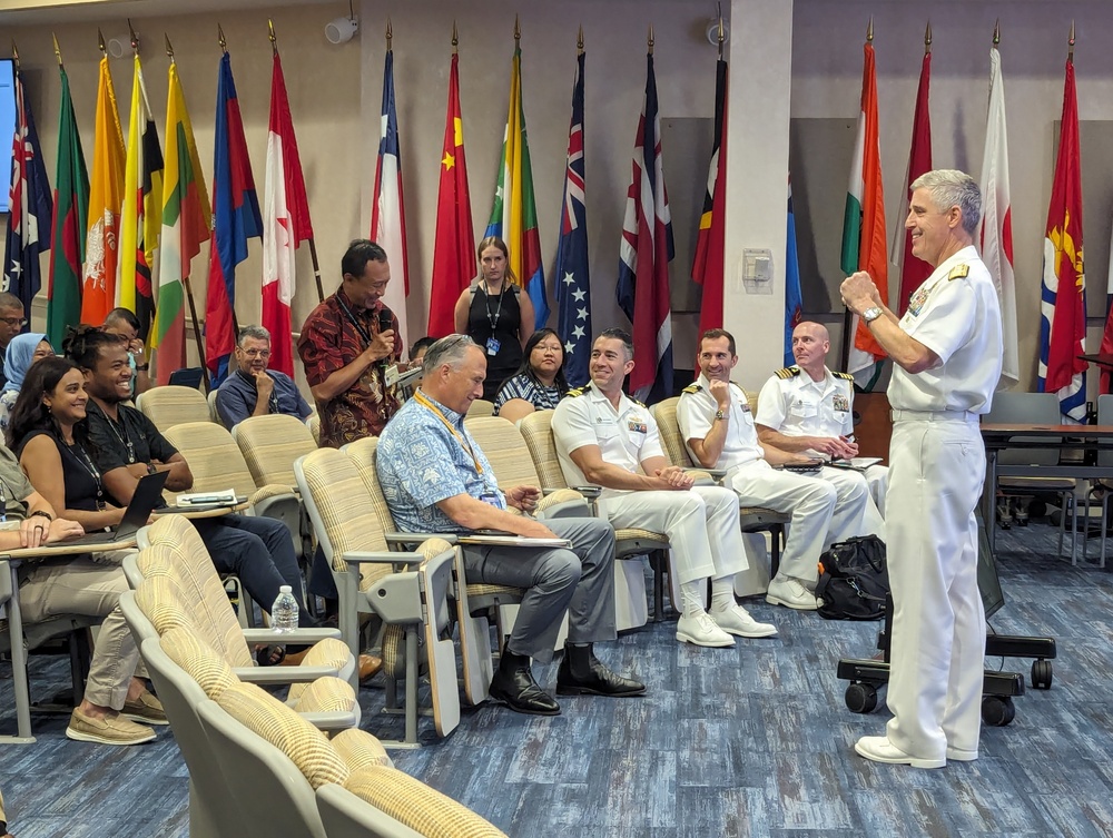 PacFleet Commander visits DKI APCSS