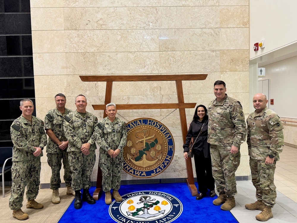 U.S. Naval Hospital Okinawa Hosts U.S. Army Japan’s Commanding General