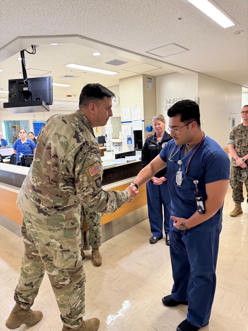 U.S. Naval Hospital Okinawa Hosts U.S. Army Japan’s Commanding General