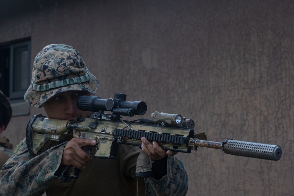 4th Marines Execute MOUT Training