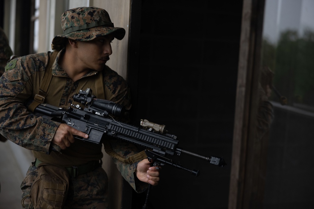 4th Marines clear the way during Fuji Viper 24.3