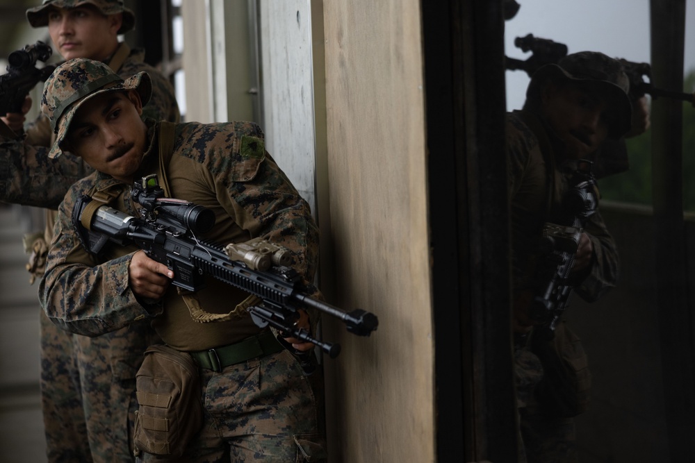 4th Marines clear the way during Fuji Viper 24.3