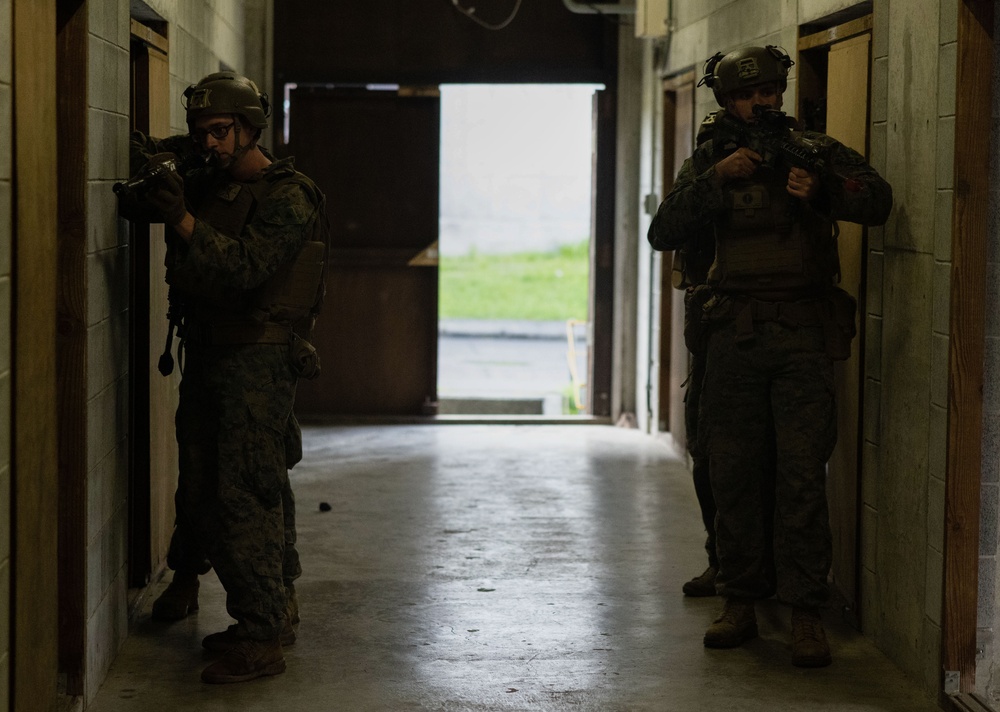 4th Marines clear the way during Fuji Viper 24.3