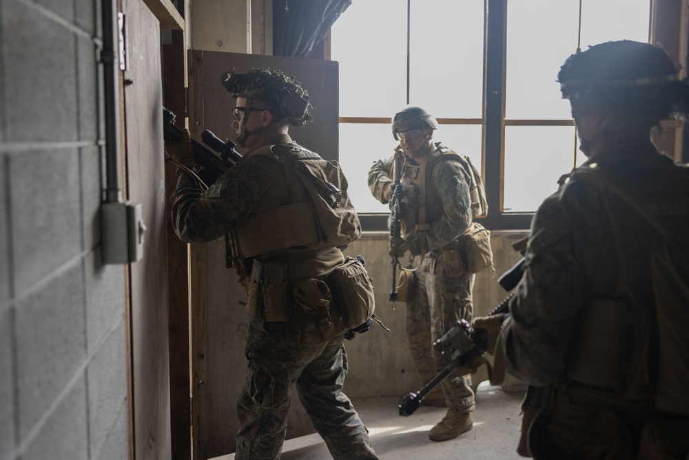 4th Marines take on MOUT training during Fuji Viper 24.3