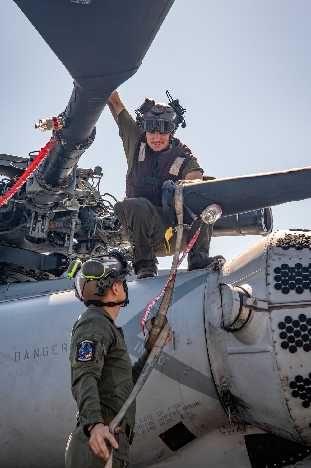 24th MEU Helicopter Maintenance Aboard USS New York