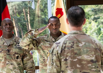 USAG Rheinland-Pfalz HHC welcomes Smith, bids farewell to Montanez at change of command ceremony