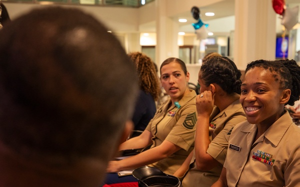 Texas Women's Veteran's Day