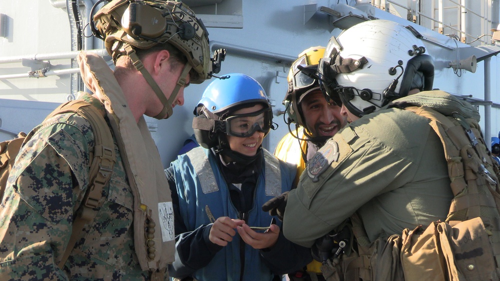 VMM-365 (REIN), 24th MEU (SOC) Trains with French Special Forces