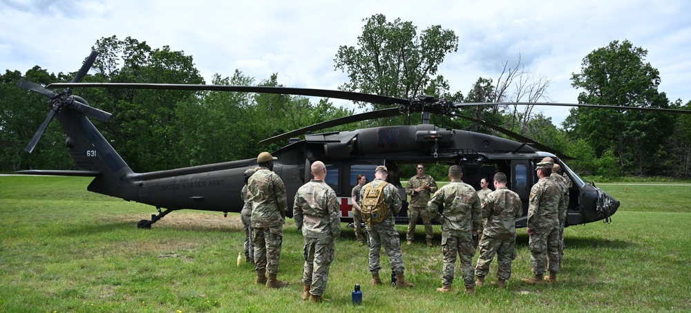 Army National Guard instructors teach Medevac 101 Army National Guard instructors teach Medevac 101