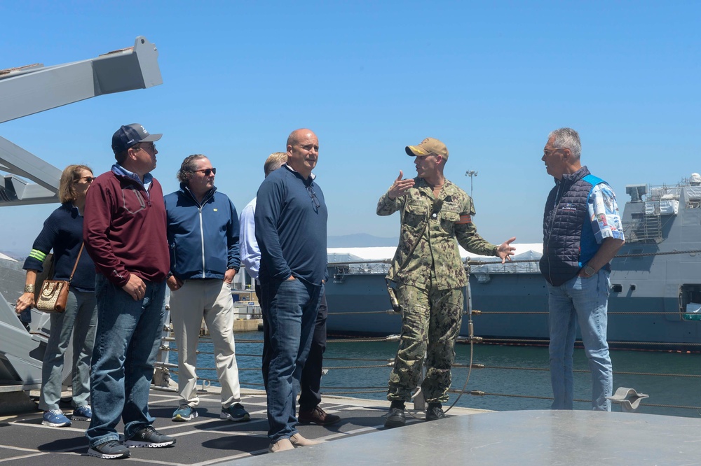 DVIDS - Images - USS Tulsa (LCS 16) Gold Crew Hosts Leaders to Sea ...