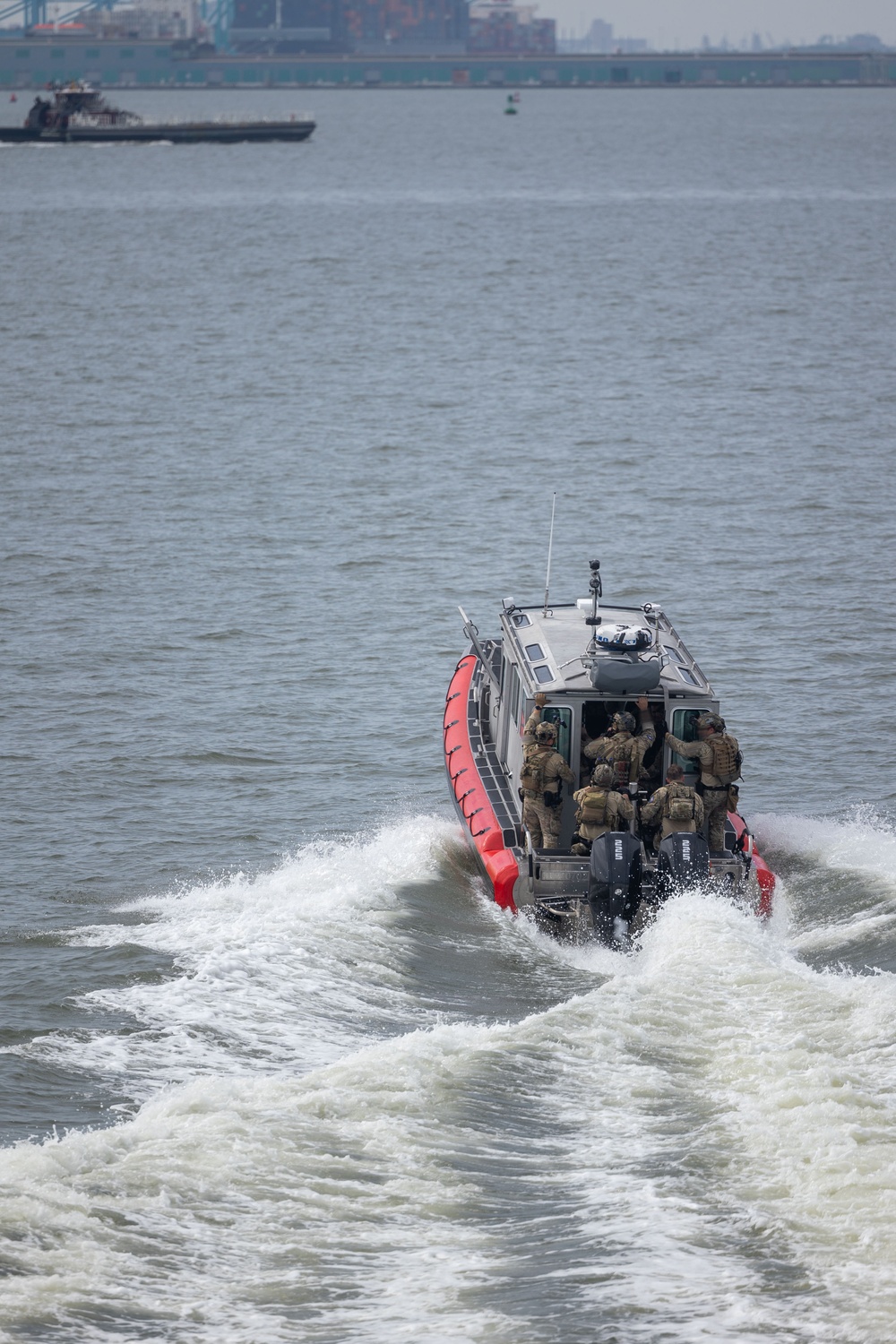 Marine Raiders conduct underway VBSS during Advanced Maritime Training Package