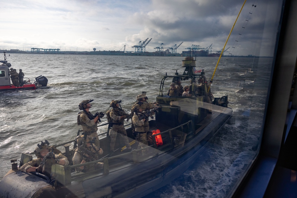 Marine Raiders conduct underway VBSS during Advanced Maritime Training Package