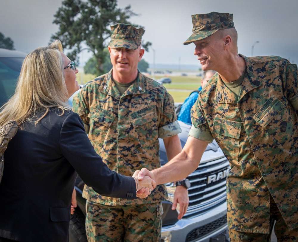 SES Deline “Dee” Reardon visits Marine Corps Logistics Base Albany