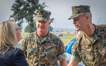 SES Deline “Dee” Reardon visits Marine Corps Logistics Base Albany