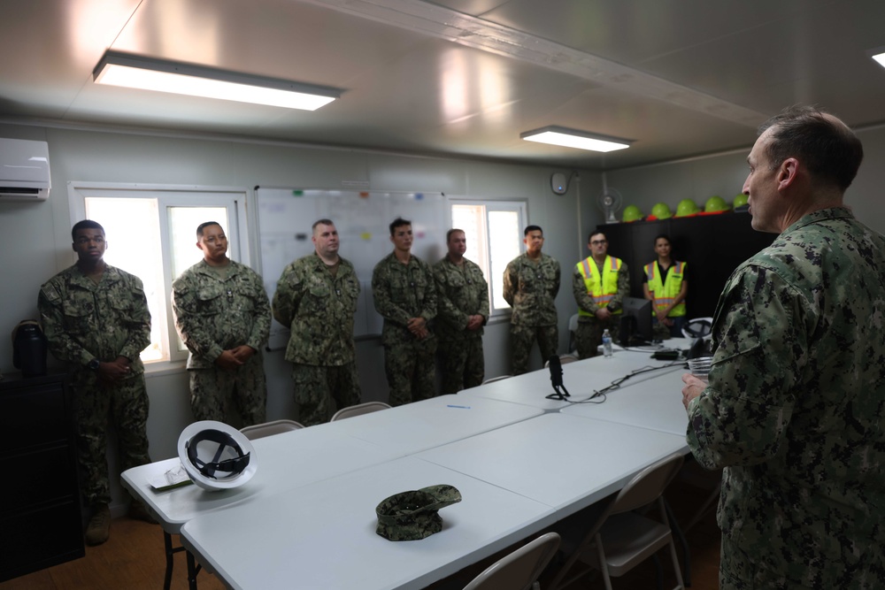 NAVFAC Pacific Commander visits NAVFAC Marianas