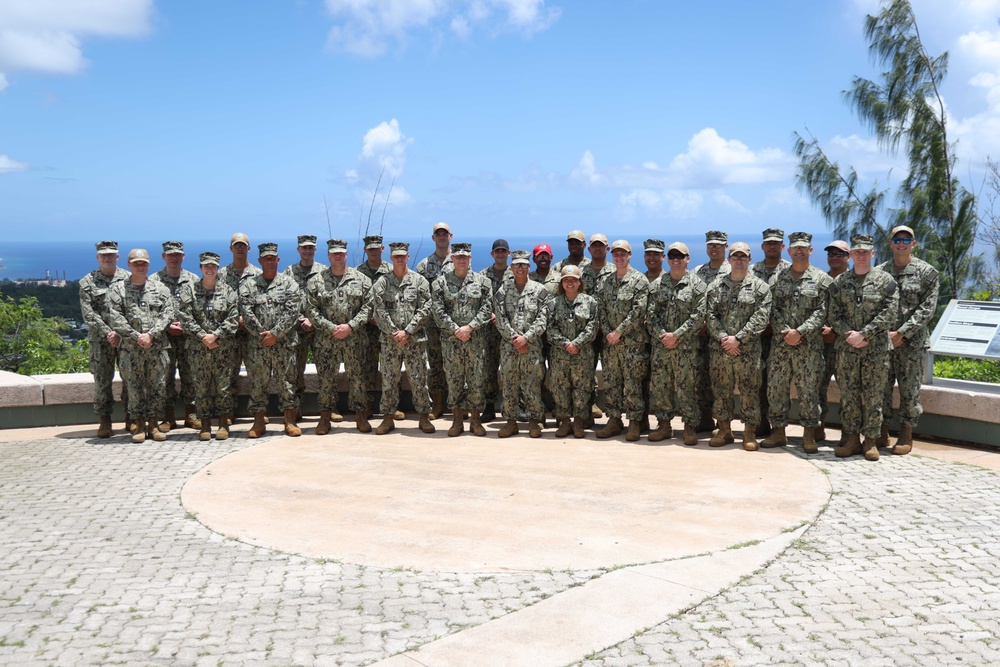 NAVFAC Pacific Commander visits NAVFAC Marianas