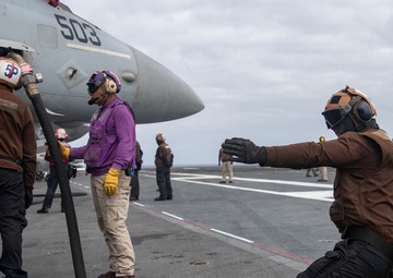 George Washington Conducts Flight Operations