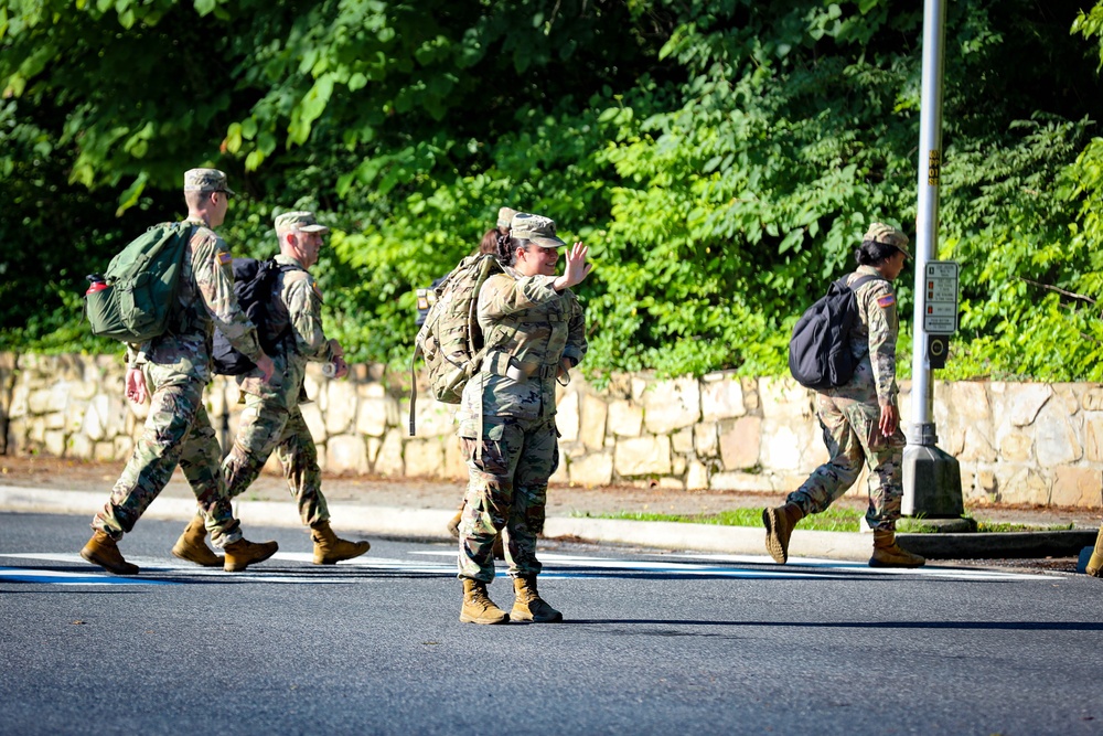 The National Guard Bureau's Jr. Enlisted Club Organize's a Food Drive