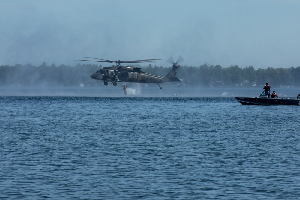 147th Aviation Regiment and 1433rd Combat Engineer Company-Infantry Helocast Training at Camp Grayling