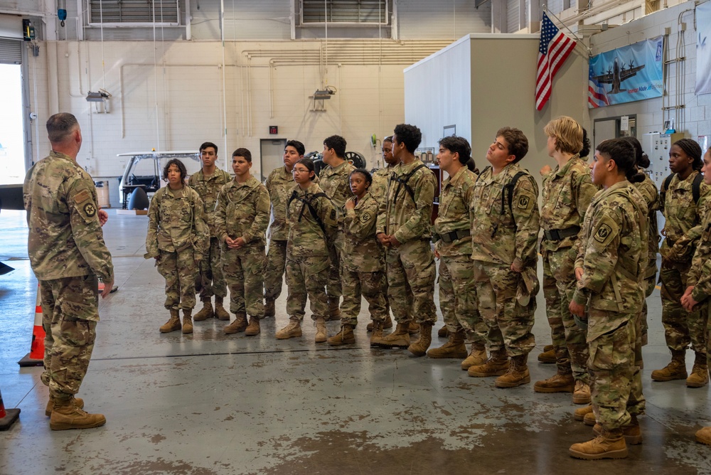 JROTC Students Tour NAS JRB Fort Worth