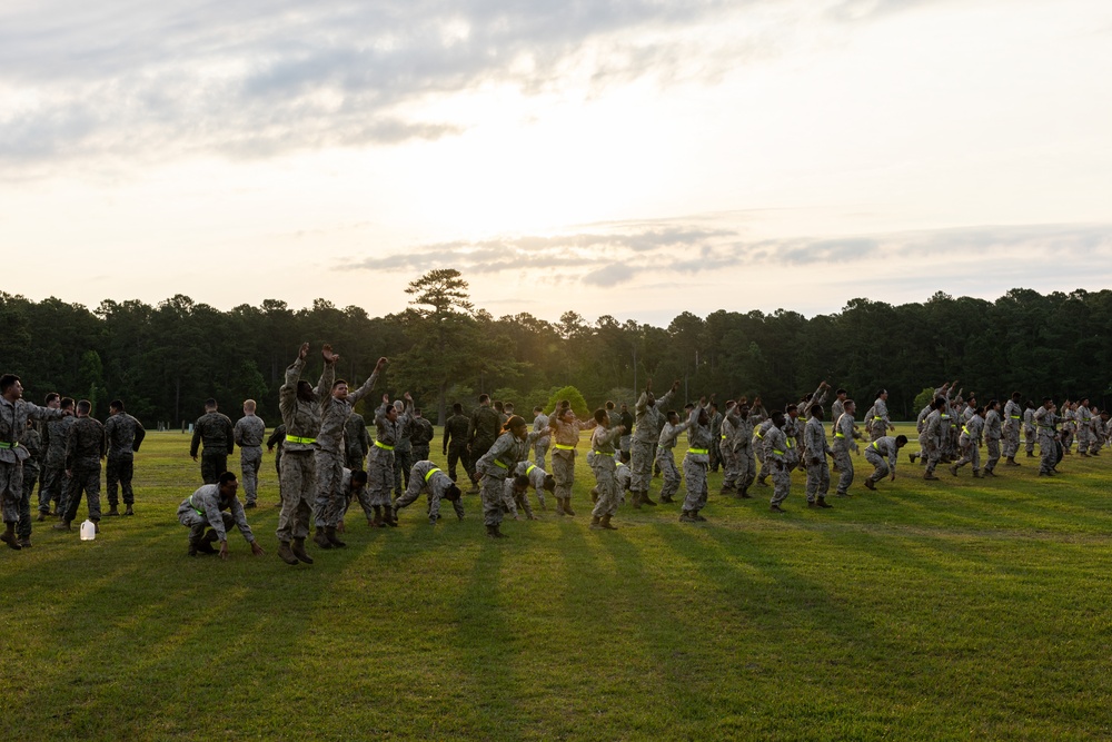 Personnel Administration School participates in an obstacle course