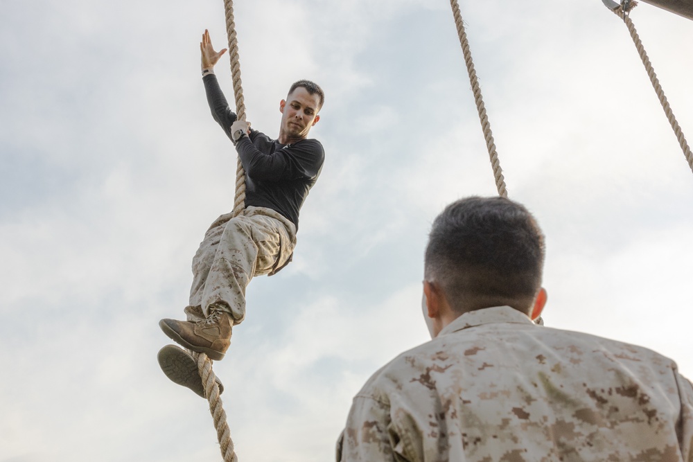 Personnel Administration School participates in an obstacle course