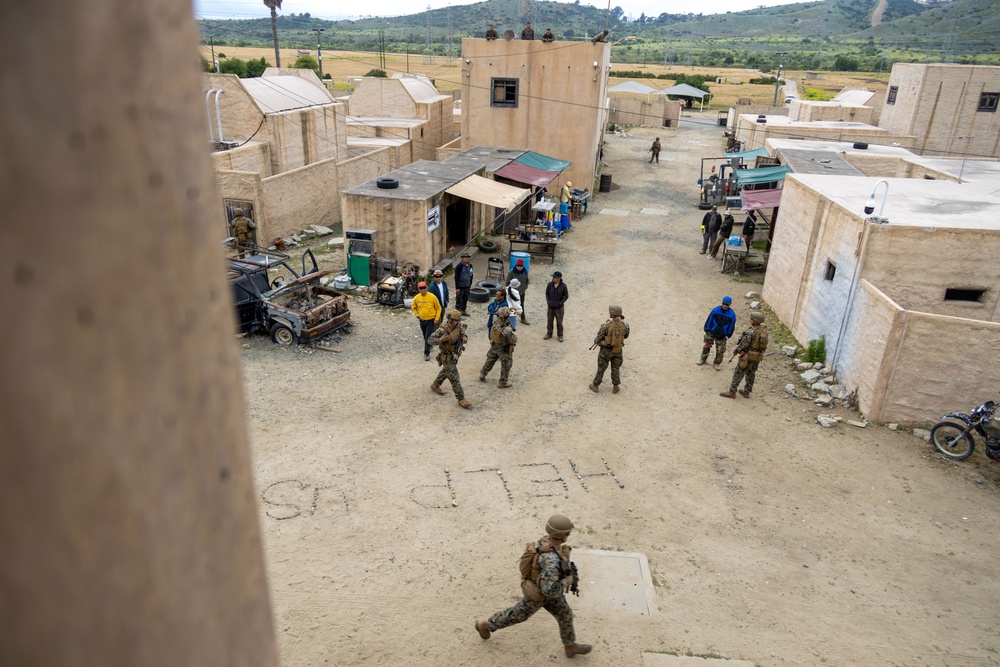U.S. Marines, Emirati soldiers patrol infantry immersion trainer