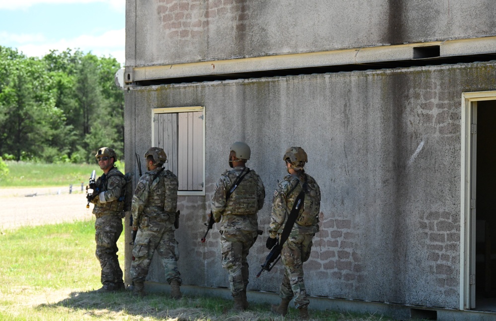 Service members engage in recon, assault scenarios at BUMU FORGE 2024