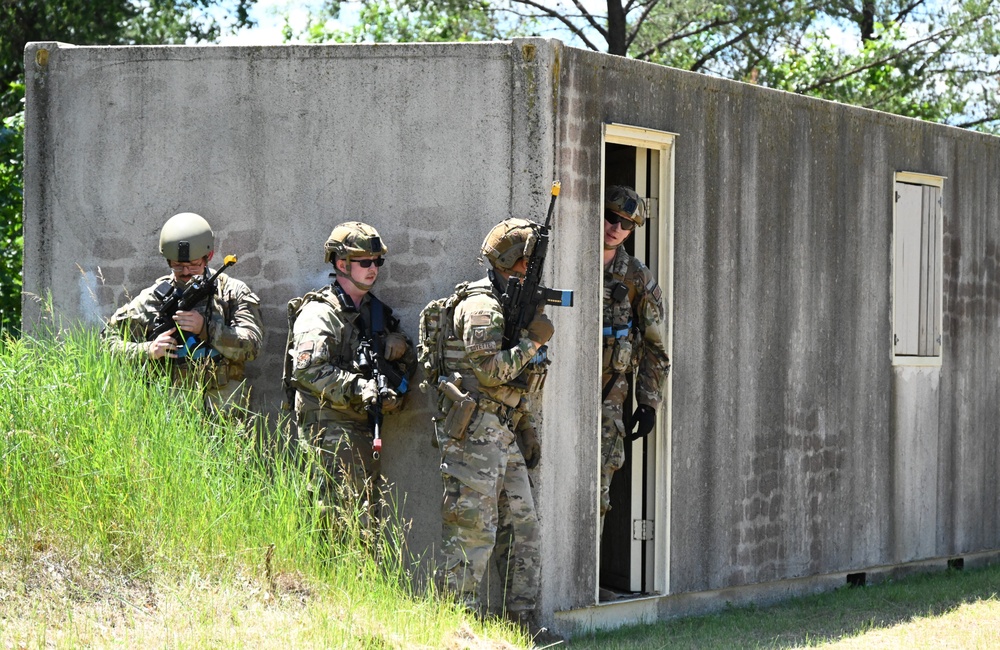 Service members engage in recon, assault scenarios at BUMU FORGE 2024