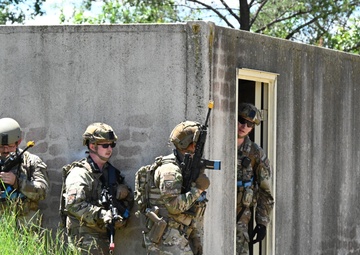 Service members engage in recon, assault scenarios at BUMU FORGE 2024