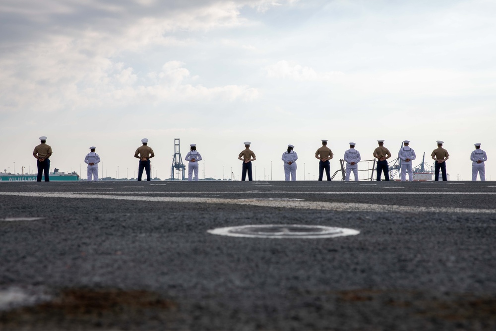 USS Fort Lauderdale Arrives at Maryland Fleet Week