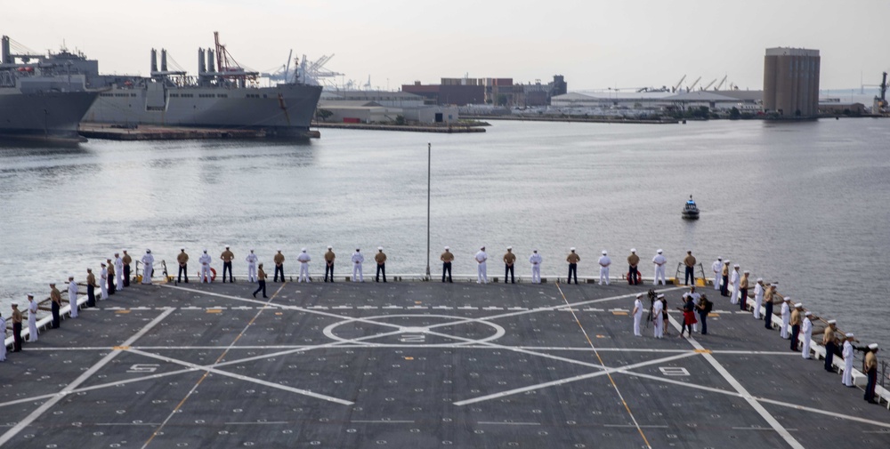 USS Fort Lauderdale Arrives at Maryland Fleet Week