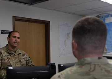8TSC CSM visits Defense Logistics Agency in Guam