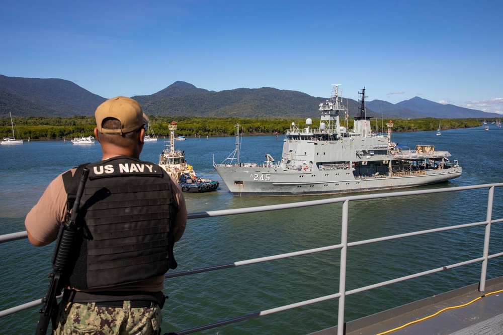 HMAS Leeuwin Moors Alongside Emory S. Land in Cairns