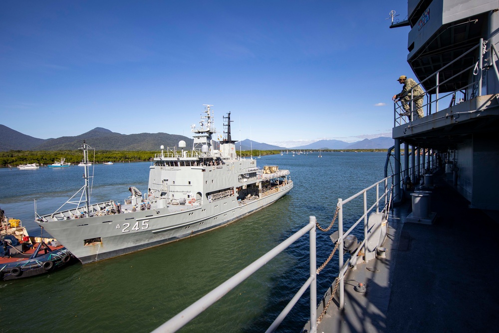 HMAS Leeuwin Moors Alongside Emory S. Land in Cairns