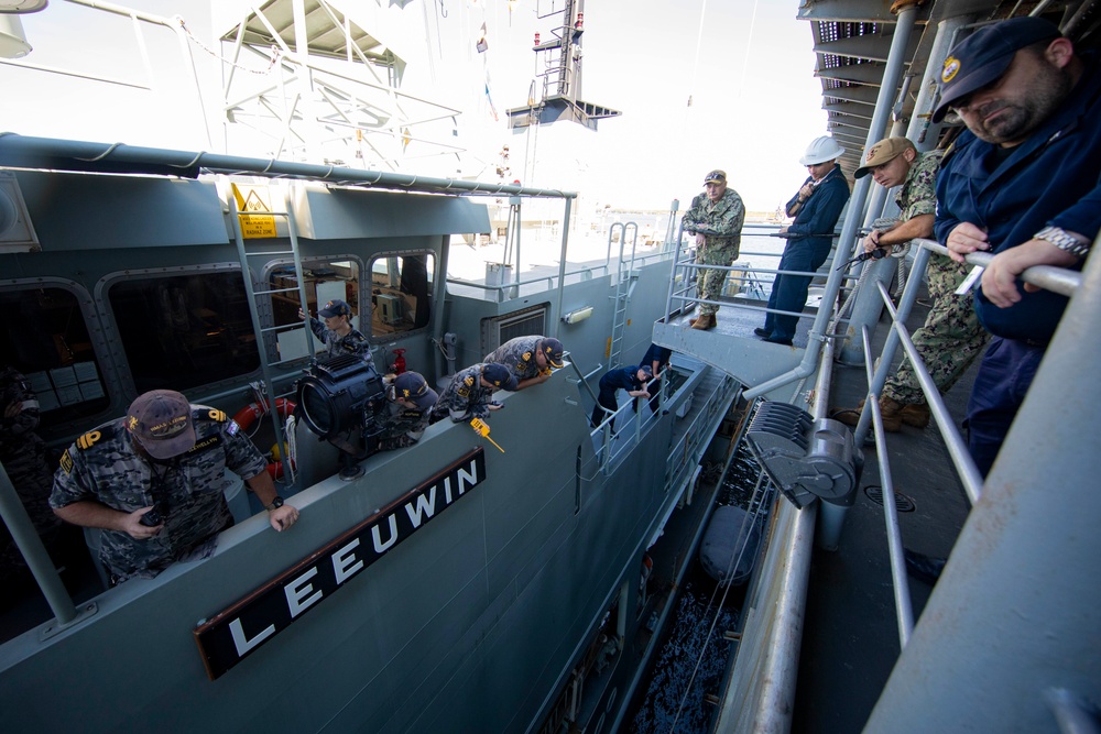 HMAS Leeuwin Moors Alongside Emory S. Land in Cairns